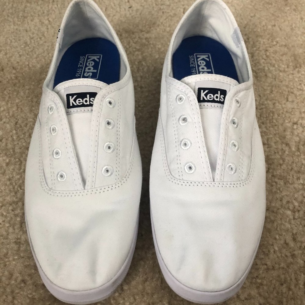 Keds Women's Chillax Laceless Slip-On Sneaker